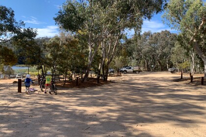 Dunn's Swamp Ganguddy 27/09/25   This is the public parking area of the Dunn's Swamp campground.