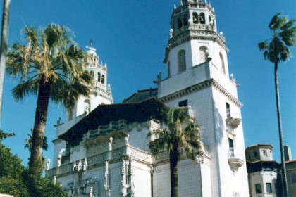 The castle itself,  the Casa Grande,  is inspired by the Church of Santa María la Mayor, Ronda, Spain. It forms the centerpiece of Hearst's estate.