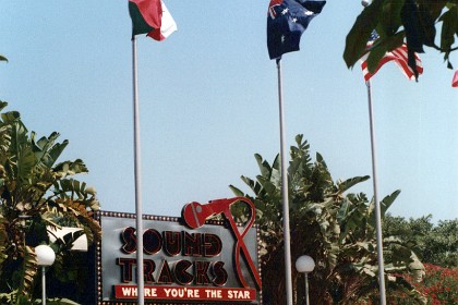 Universal Studios with Jacqui and Jenni    The end of this segment     Jump to "1988 - Our Lives in America"