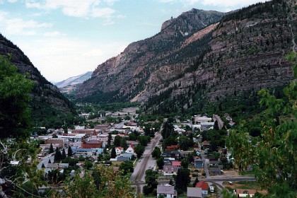 We climb up out of Ouray and head farther south.