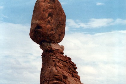 This expansion created even more fractures, each one a pathway for water to seep into the rock and further break it down. &nbsp; Balanced Rock