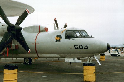 E2C Hawkeye. Can track 600 targets. Crew of 5: Pilot, copilot, radar, combat, air control.