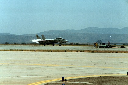 The  F14 lands.