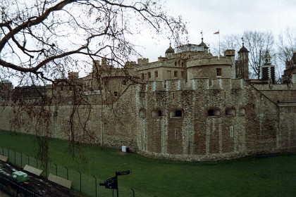 On the way back, I get off the ferry at the Tower of London.  This is the The Tower of London's outer curtain wall, with the curtain wall of the inner ward just visible behind. In the centre is the Brass Mount added by Edward I in the late 13th Century.