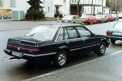 This is an Opel Senator, similar to the Australian Commodore of 1986.