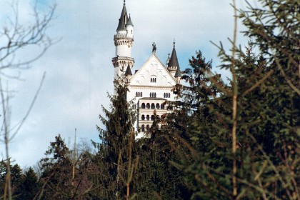 I made a full description of this castle in our 2009 visit.