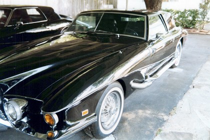 This car, the 1979 Stutz Bearcat was a very limited production car. The Bearcat chassis was an American made Pontiac A platform with a 403ci V8 motor and automatic transmission. The Stutz was originally sold by Stutz Motor Cars in Hollywood, CA. The average price of a Stutz is now $225,366 in 2022.