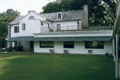 Rear of Graceland.