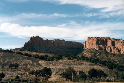 As the day slowly ends we are unable to get local accommodation so we have to go south again, Pick up I40 again, and stay overnight in Flagstaff AZ.