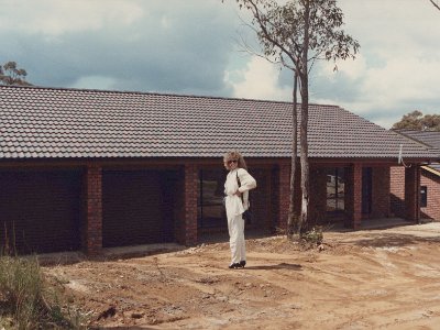 24 October, 1989     Ready to move in, final inspection passed, hardly anything wrong, very pleased with the house.