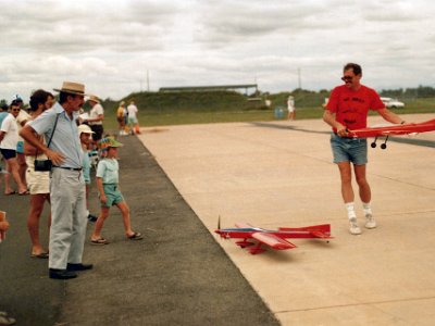 I bring Dennis' plane back to the pits after an official flight.