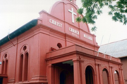 Malacca was first settled by the Portuguese, then the Dutch and then the British took it. Everything in the Dutch section of Malacca is painted red.