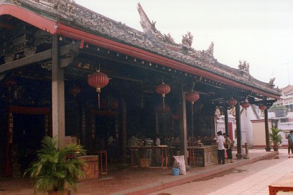 I liked the intricate art work on the roof.