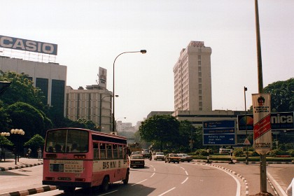 We walk from the Hotel Istana  to the central area to Chinatown.