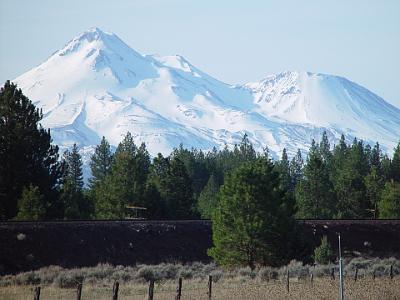 card 5 137 Sunday 2004-04-04 Klamath Falls, Oregon to Foster City California Mt Shasta in California has been in view since shortly after leaving Klamath Falls which is 72...