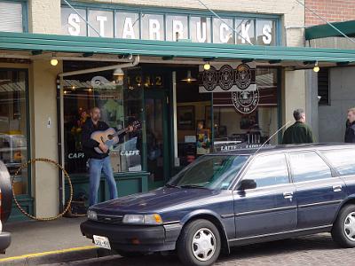 Card 3 086 Saturday 2004-03-27 Seattle In Pike's Place, opposite the Farmer's Market, is the very first Starbuck's shop. This is where it all started with a fabulous idea:...