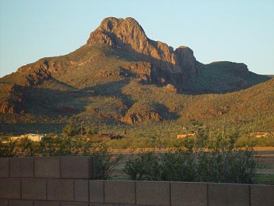 Card 1 021 Sunday 2004-03-14 Tucson It's early morning and these are the views from Bob and Jan's backyard. The 