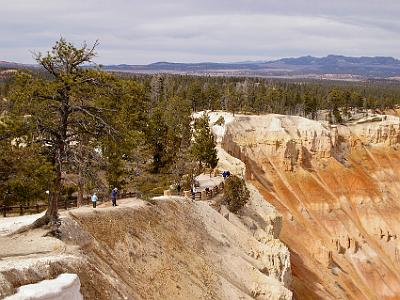 We have to walk up the hill to get to Inspiration Point.