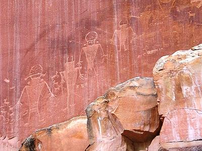 Saturday  2007-03-10  Capitol Reef National Park, Utah   In the 13th century, all of the Native Americans in this area suddenly left the area, probably because of a long drought.