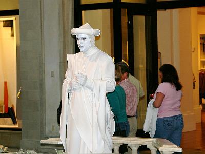 Human Statue inside the Venetian.