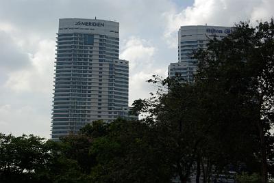 FRIDAY 17 OCTOBER 2008  Our room is on the 26th floor on the far left side, 7 floors from the top.