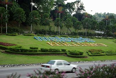 FRIDAY 17 OCTOBER 2008  This attractive garden is on Jalan Damansara and is visible from our hotel window.