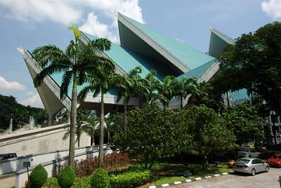 FRIDAY 17 OCTOBER 2008  Construction began in 1995 and was completed three years later.  The Istana Budaya was officially opened by the former Prime Minister of Malaysia, Tun Dr. Mahathir Mohamed in 1999.