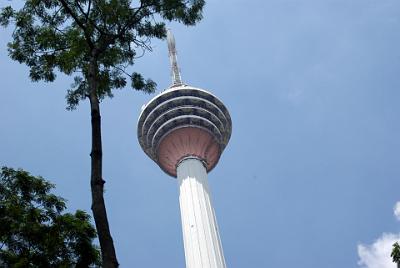 FRIDAY 17 OCTOBER 2008  The Menara Kuala Lumpur (KL Tower) was built in 1995 and it is used for communication purposes.  It features an antenna that reaches 421 m (1,381 ft), which currently makes it the fifth tallest tower in the world.