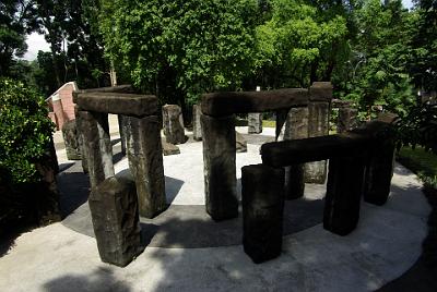 WEDNESDAY 22 OCTOBER 2008 - LAST DAY   Within the planetarium grounds is a mockup of England's Stonehenge.