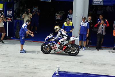 SATURDAY 18 OCTOBER 2008  Jorge Lorenzo returns to the pits . . .