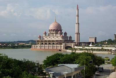 SATURDAY 18 OCTOBER 2008  The Masjid Putra (Putra Mosque)  is the principal mosque of Putrajaya. Construction of the mosque began in 1997 and was completed two years later. In front of the mosque is a large square with flagpoles flying the Malaysian states'  flags.