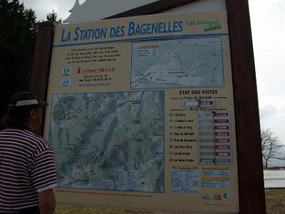 Friday 2009-04-03&nbsp;&nbsp;&nbsp;  Col des Bagenelles   From Orbey, we drive back along the same route and stop at the top of the hill at Col des Bagnelles (Bagnelles Pass).  There was a little snow around but serious skiing had stopped for the season.