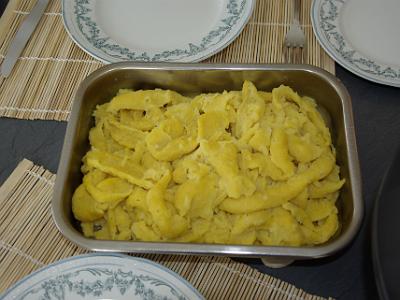 Saturday 2009-04-04  &nbsp;&nbsp;&nbsp; A special lunch   Spaetzle - this is wheat flour, egg & water, rolled and boiled.