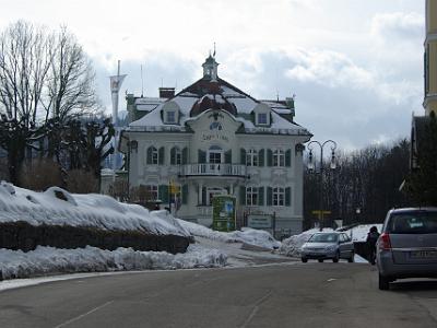 Thursday 2009-03-26  &nbsp;&nbsp;&nbsp; Hohenschwangau village   Hohenschwangau is a very small village nestled between both castles that provides tourist accommodation, food and trinkets.