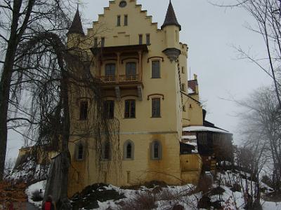 Friday 2009-03-27 &nbsp;&nbsp;&nbsp; Schloß Hohenschwangau   Hohenschwangau Castle was built on the remains of the medieval fortress Schwanstein, first mentioned in records dating from the 12th century. A family of knights was responsible for the construction of the fortress.