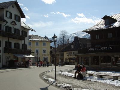 Saturday 2009-03-28 &nbsp;&nbsp;&nbsp;  Oberammagau   Curiously, Upper Bavaria is in the extreme southern part of Bavaria next to the Alps and the Austrian border. It includes Munich.