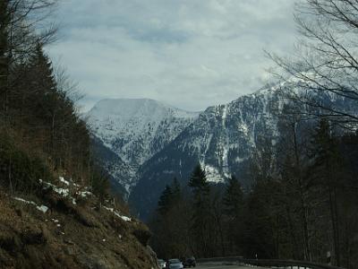 Saturday 2009-03-28 &nbsp;&nbsp;&nbsp; on the B17   We leave Oberammagau and head for our lodgings at Wackersberg.