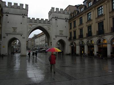 Sunday 2009-03-29&nbsp;&nbsp;&nbsp;     Munich City Centre   Karlsplatz leads into Neuhauserstraße pedestrian mall. Dennis rushes to catch up.