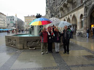 Sunday 2009-03-29&nbsp;&nbsp;&nbsp;     Munich City Centre   Our wet and bedraggled, but very happy, gang.