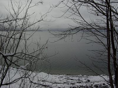 Monday 2009-03-30&nbsp;&nbsp;&nbsp;    On the B11 to Mittenwald   This is our first glimpse of the Walchensee.