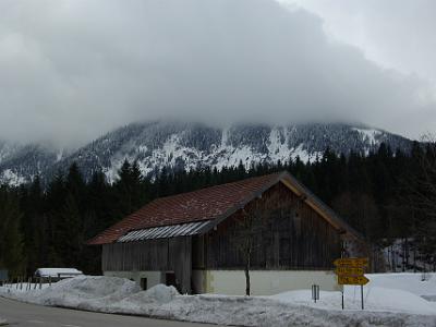 Monday 2009-03-30&nbsp;&nbsp;&nbsp;   Vorderriß   We're only 33 km from Bad Tölz. We follow the southern side of the Isar.