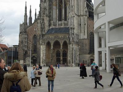 Tuesday 2009-03-31&nbsp;&nbsp;&nbsp;    Ulm   Ulm is primarily known for the tallest church in the world, the Gothic Ulmer Münster and as the birthplace of Albert Einstein. The concrete monstrosity at the right clashes badly with the church and is the information centre.