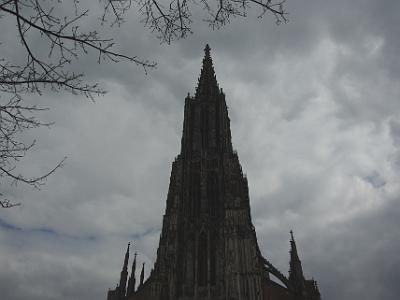 Tuesday 2009-03-31&nbsp;&nbsp;&nbsp;  Ulm   The  Ulmer Münster is a Lutheran church, has a steeple measuring 161.53 m and contains 768 steps. The church is not a cathedral in the ecclesiastical sense, as it has never been the seat of a bishopry.