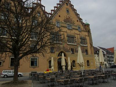 Tuesday 2009-03-31 &nbsp;&nbsp;&nbsp;   Ulm  The Rathaus was  built in 1370 and features some brilliantly-coloured murals dating from the mid-16th century. Around the corner, on the gable, is an astronomical clock dating from 1520. The building was restored after serious damage in 1944.