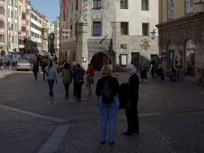 Wednesday 2009-04-01  &nbsp;&nbsp;&nbsp; Old Town  Innsbruck Austria   We find ourselves back in old town again.