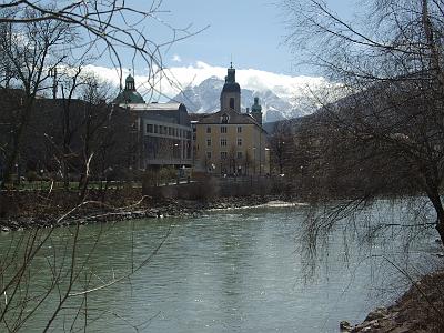 Wednesday 2009-04-01&nbsp;&nbsp;&nbsp; The Inn River Innsbruck   We walk along Innalee back towards the old town.