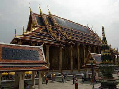 Tuesday 2009-04-07&nbsp;&nbsp;&nbsp; The Grand Palace, Bangkok   The Royal Monastery of the Emerald Buddha.