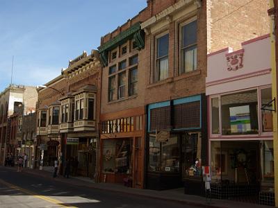 Thursday 2009-03-18&nbsp;&nbsp; Bisbee Az    In 1975 the Phelps Dodge Corporation finally halted copper-mining operations. The resulting exodus of mine employees should have been the end of the town but Bisbee survived and today remains as the county seat.