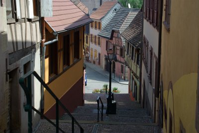 Monday 14 June, 2010  The village of Wasselone is located to the east of Romanswiller  in the rolling hills that form  the foothills of the Vosges. : 2010-06-14 Strasbourg