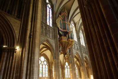 Monday 14 June, 2010  The suspended pipe organ on the north side of the central nave. The organ case dates from 1385 and 1491 while the mechanism and registers were made in 1981 : 2010-06-14 Strasbourg